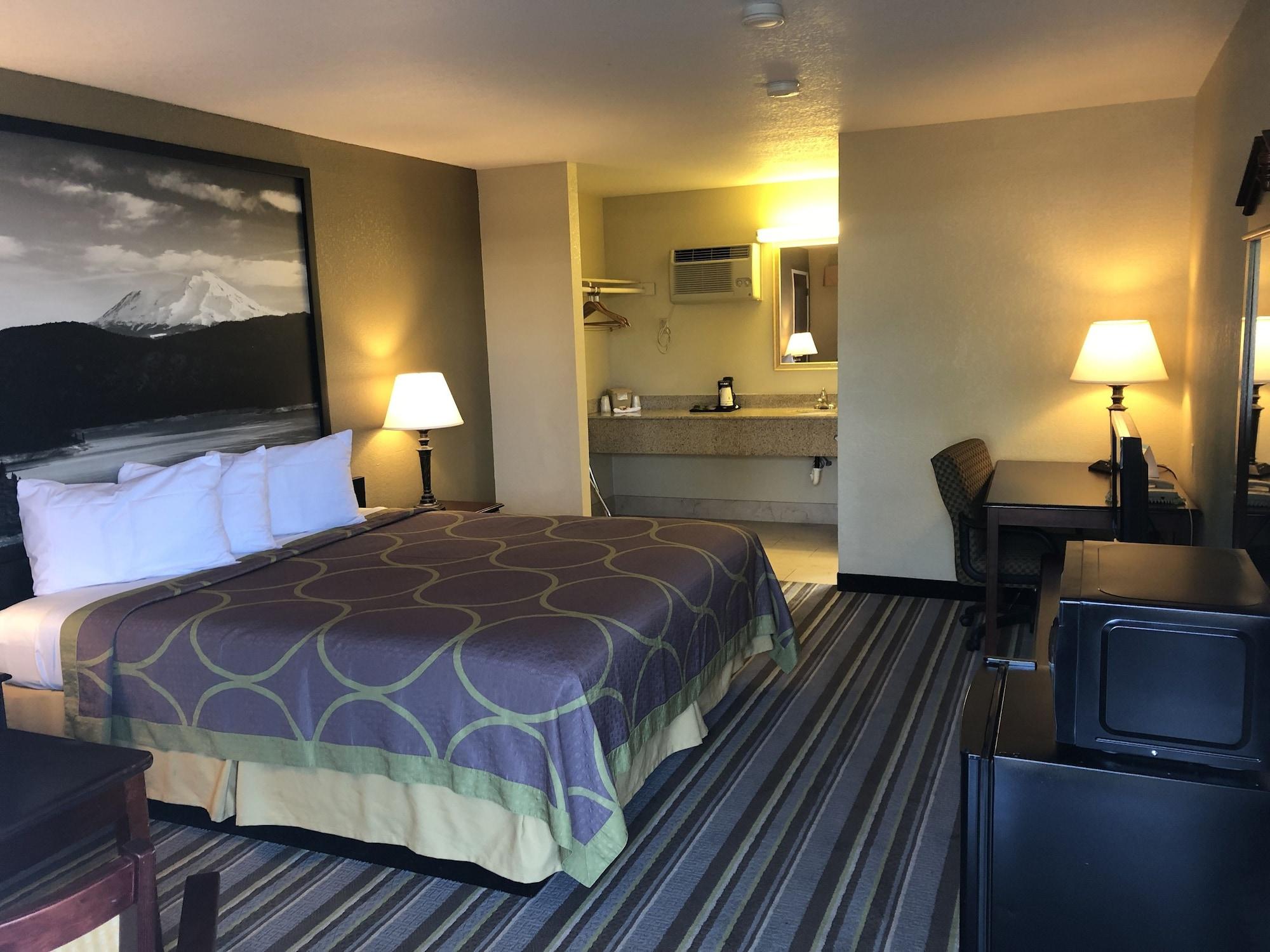 Super 8 By Wyndham Corning Motel Buitenkant foto