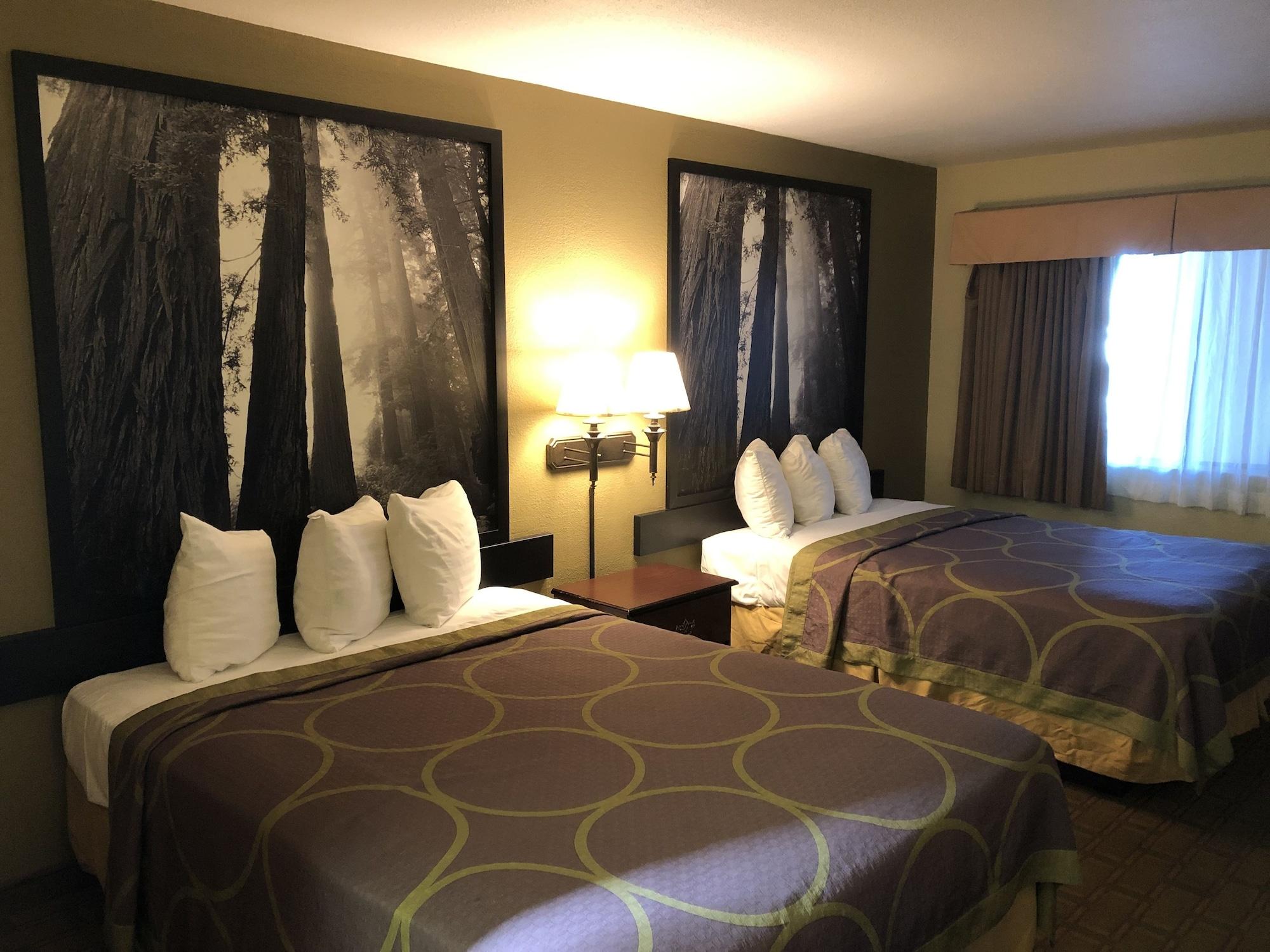 Super 8 By Wyndham Corning Motel Buitenkant foto