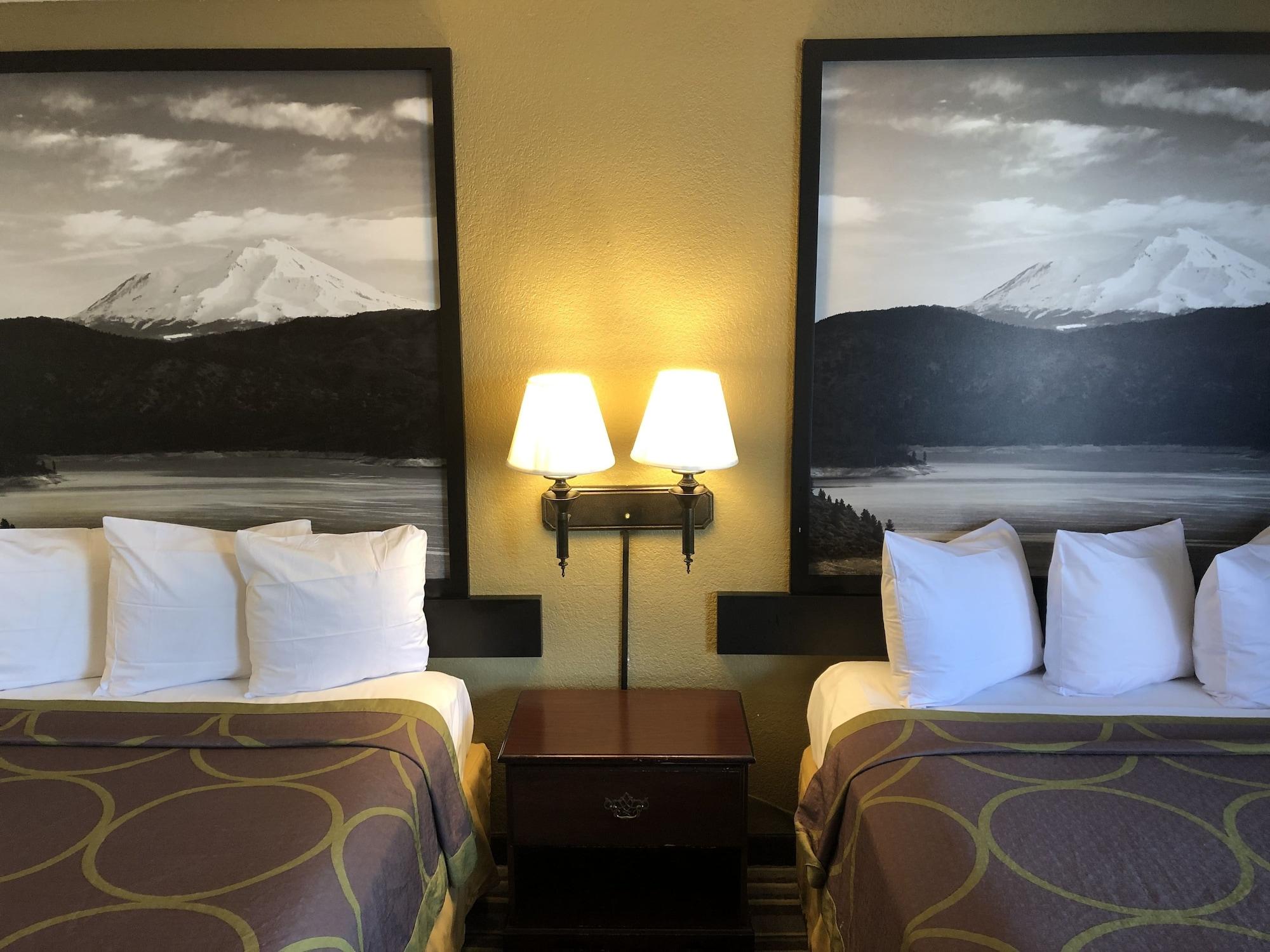 Super 8 By Wyndham Corning Motel Buitenkant foto
